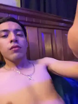 Tupapi696969q online show from 03/22/26, 04:38