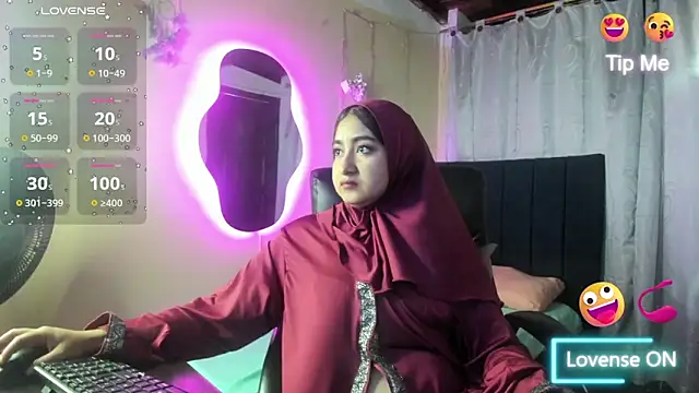 SamiraAwada online show from 03/30/26, 07:04