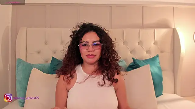 Snapshot of amanda_rios chatting on 03/03/26, 05:08 amanda rios online show from 03/03/26, 05:08