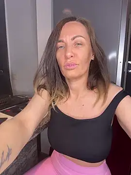 DivineAmely online show from 02/11/26, 09:09