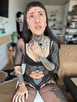 Snapshot of xsadtanas chatting on 02/27/26, 04:40 xsadtanas online show from 02/27/26, 04:40