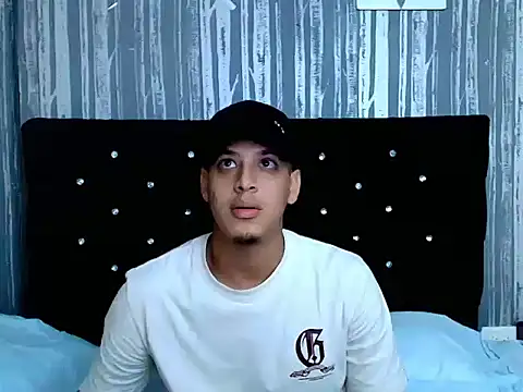 Noah Blackk online show from 02/05/26, 02:00