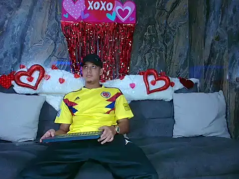 Noah Blackk online show from 02/13/26, 01:18