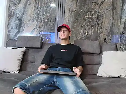 Noah Blackk online show from 02/20/26, 01:11