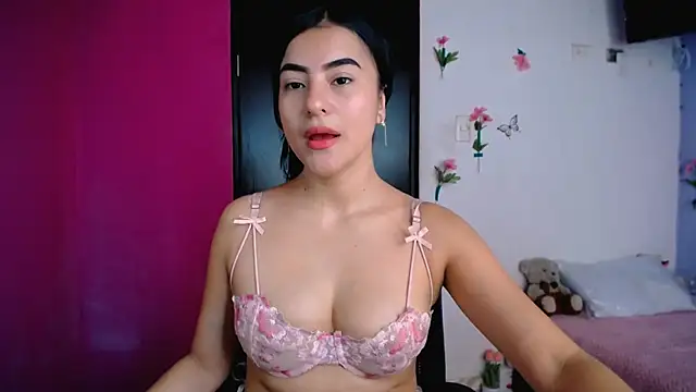 charlotte petit  online show from 02/26/26, 04:06