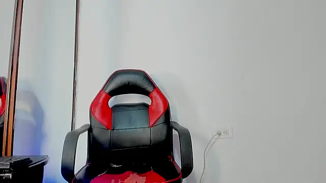 Snapshot of JERO_TEASE_S7S chatting on 02/27/26, 07:36 JERO TEASE S7S online show from 02/27/26, 07:36