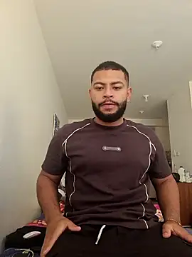 Snapshot of KLEYTON33 chatting on 02/28/26, 03:35 KLEYTON33 online show from 02/28/26, 03:35