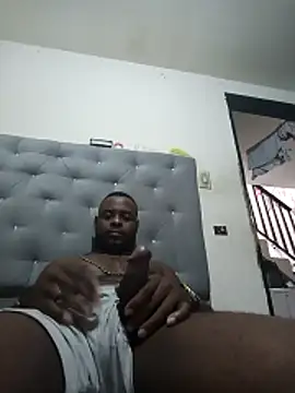 Snapshot of Tuverdugo12 chatting on 02/06/26, 06:00 Tuverdugo12 online show from 02/06/26, 06:00