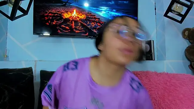 amy noa online show from 04/10/26, 12:38