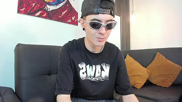 Lio      online show from 02/10/26, 03:32