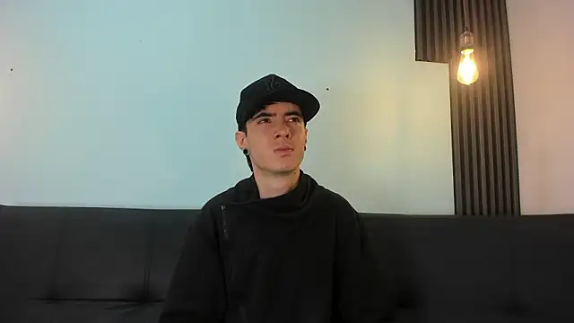 Lio      online show from 03/02/26, 03:20