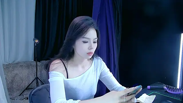 Snapshot of yoyo-o88 chatting on 02/13/26, 11:50 yoyo-o88 online show from 02/13/26, 11:50