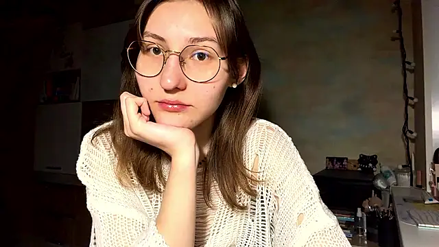 Snapshot of Miaaa_Moon chatting on 02/07/26, 04:33 Miaaa Moon online show from 02/07/26, 04:33