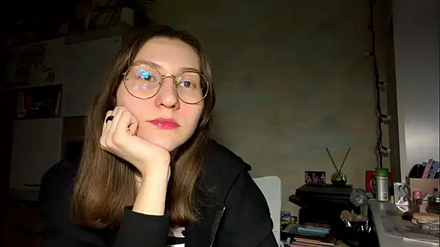 Miaaa Moon online show from 03/19/26, 06:45