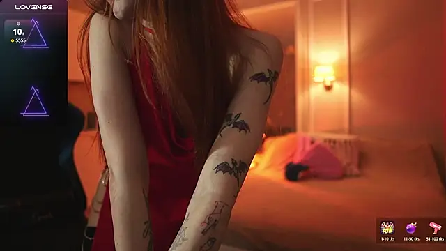 foxy red  online show from 02/13/26, 09:33