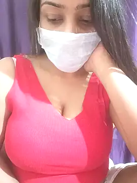 Snapshot of MidnightVibes_ chatting on 02/02/26, 05:44 MidnightVibes online show from 02/02/26, 05:44