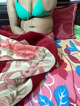 Snapshot of Red_Wine444 chatting on 02/20/26, 07:47 Red Wine444 online show from 02/20/26, 07:47