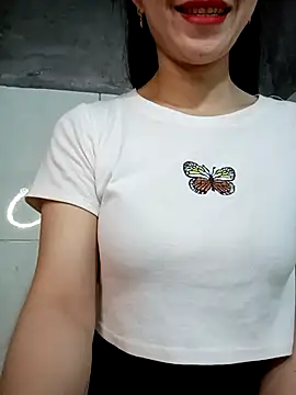 Snapshot of Vyvvyy69 chatting on 03/03/26, 10:37 Vyvvyy69 online show from 03/03/26, 10:37