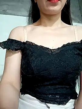 Snapshot of Vyvvyy69 chatting on 05/18/26, 10:26 Vyvvyy69 online show from 05/18/26, 10:26