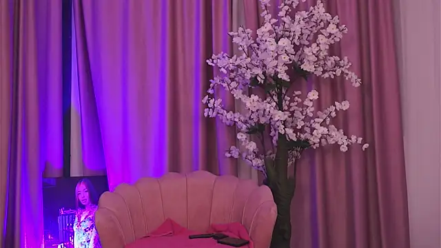 CassandraFoxy online show from 02/06/26, 05:23