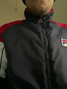 Snapshot of alessand180521 chatting on 03/04/26, 04:24 alessand180521 online show from 03/04/26, 04:24