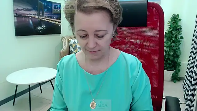 MONA W online show from 04/01/26, 11:11