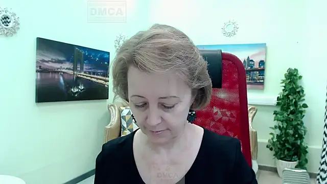 MONA W online show from 04/13/26, 11:05