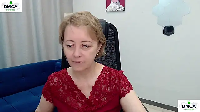 Snapshot of MONA_W chatting on 06/05/26, 01:28 MONA W online show from 06/05/26, 01:28