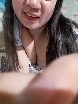 Snapshot of Zyramae_25 chatting on 02/10/26, 08:13 Zyramae 25 online show from 02/10/26, 08:13