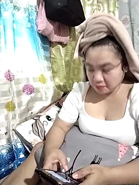 Snapshot of Zyramae_25 chatting on 02/17/26, 06:54 Zyramae 25 online show from 02/17/26, 06:54