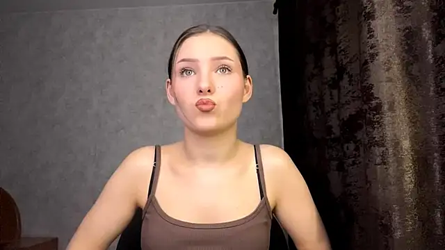 FoxieFlare online show from 02/10/26, 12:04