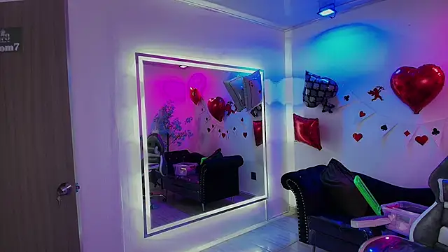 Snapshot of Madame_scarlett chatting on 02/20/26, 11:43 Madame scarlett online show from 02/20/26, 11:43