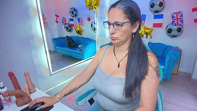 Snapshot of Madame_scarlett chatting on 07/16/26, 11:49 Madame scarlett online show from 07/16/26, 11:49