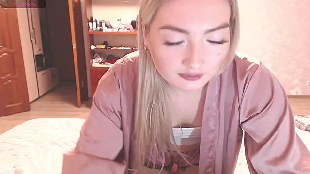 MiraRoy online show from 02/10/26, 03:38