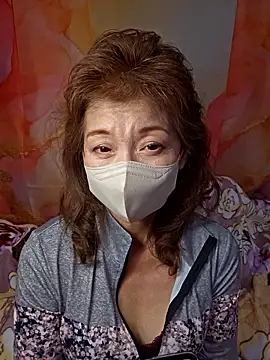 Snapshot of URAN429 chatting on 02/14/26, 06:26 URAN429 online show from 02/14/26, 06:26