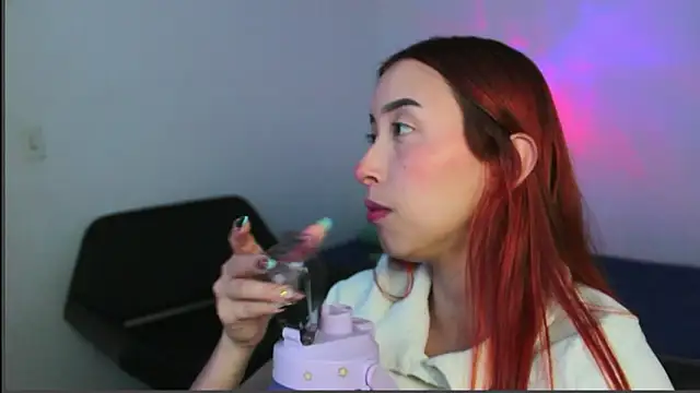 Snapshot of RoseSinsDonViktor chatting on 02/20/26, 03:45 RoseSinsDonViktor online show from 02/20/26, 03:45