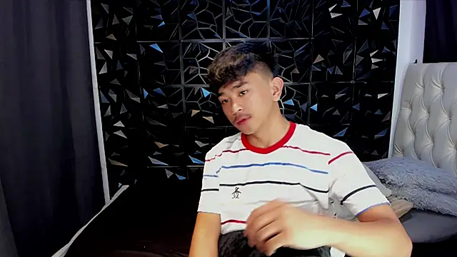 xlovercutietwink online show from 04/05/26, 05:26