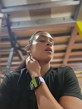 Snapshot of LunaHeat chatting on 02/12/26, 03:07 LunaHeat online show from 02/12/26, 03:07