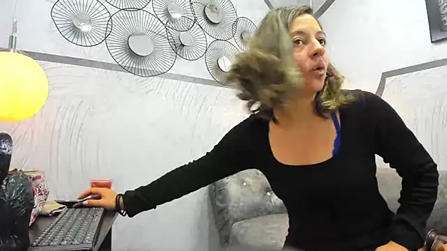 ArianaSommers online show from 06/01/26, 11:34