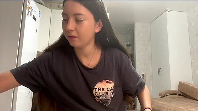 ZyntraLoom online show from 02/01/26, 12:59