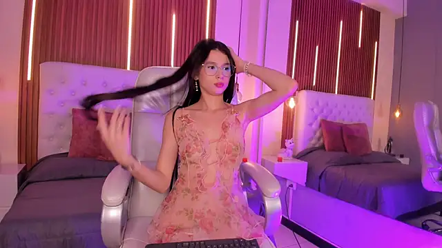 LilyHartt online show from 03/21/26, 12:43