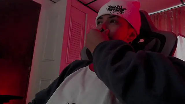 D3v1L88 online show from 02/01/26, 06:39