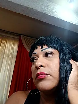 Snapshot of SabrinaColin chatting on 02/18/26, 02:24 SabrinaColin online show from 02/18/26, 02:24