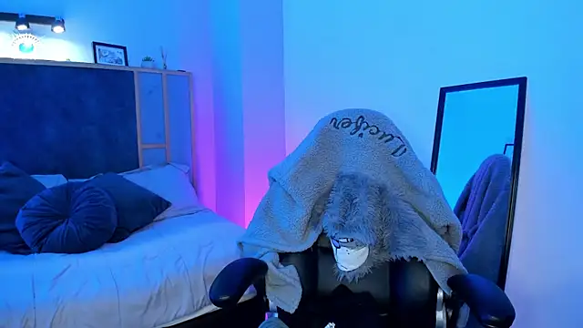 Snapshot of Luna_tagliaferri chatting on 02/11/26, 01:38 Luna tagliaferri online show from 02/11/26, 01:38