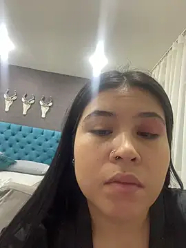 Snapshot of LunnaMoretti chatting on 07/04/26, 12:22 LunnaMoretti online show from 07/04/26, 12:22