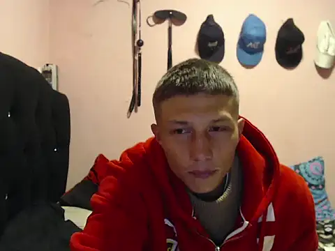 Snapshot of Cronos_Hot_8 chatting on 02/02/26, 10:47 Cronos Hot 8 online show from 02/02/26, 10:47