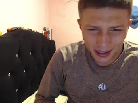 Snapshot of Cronos_Hot_8 chatting on 02/09/26, 07:45 Cronos Hot 8 online show from 02/09/26, 07:45