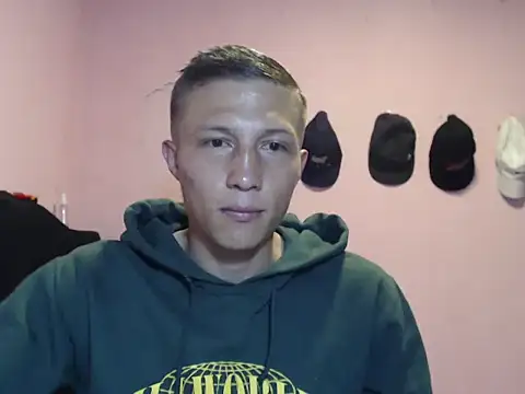 Snapshot of Cronos_Hot_8 chatting on 02/27/26, 06:24 Cronos Hot 8 online show from 02/27/26, 06:24