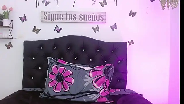 Snapshot of Coral_Villalobos chatting on 02/27/26, 06:41 Coral Villalobos online show from 02/27/26, 06:41