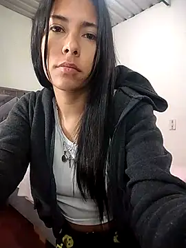 VelvetRosss online show from 04/15/26, 04:58